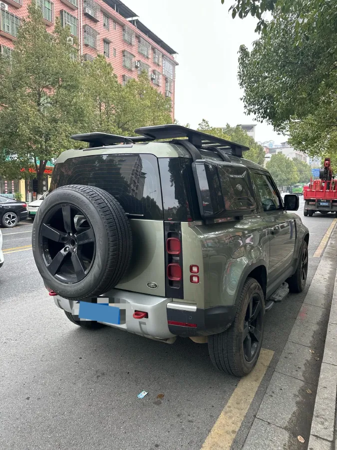 2021 Land Rover Defender 3.0T 400HP L6 8AT,autocango,china used car exporter,china ev exporter,chinese used car exporter,chinese used ev exporter