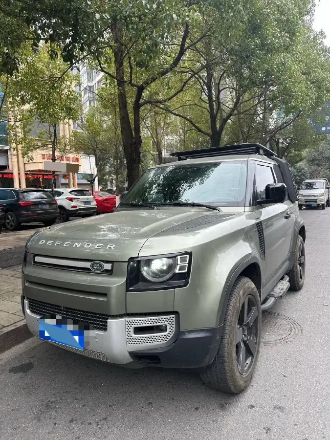 2021 Land Rover Defender 3.0T 400HP L6 8AT