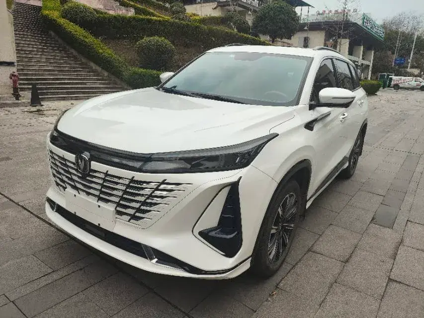 2023 ChangAn CS75 Plus 1.5T 188HP L4 8AT