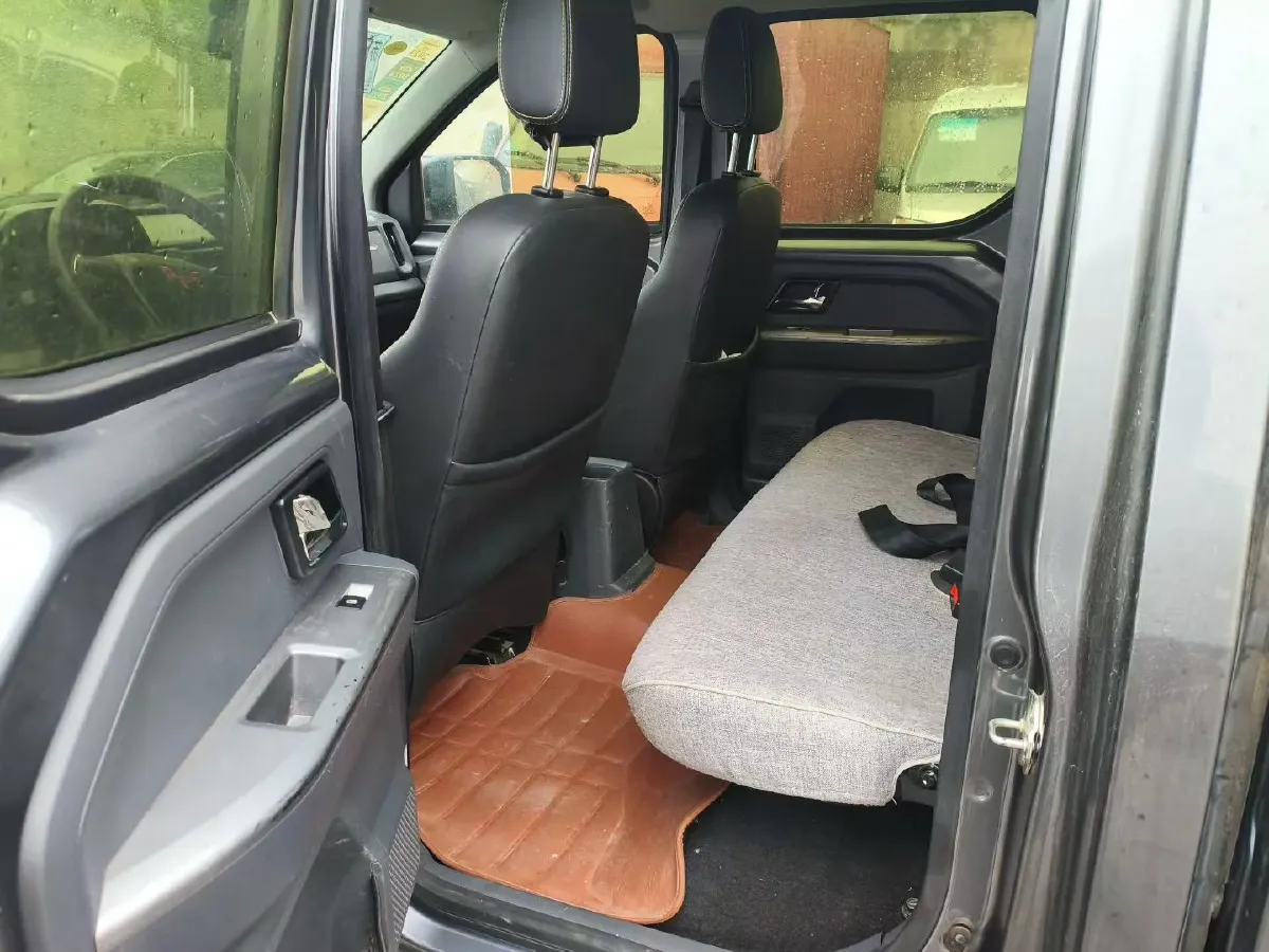 2021 WuLing ZhentTu 1.5L 99HP L4 5MT,autocango,china used car exporter,china ev exporter,chinese used car exporter,chinese used ev exporter