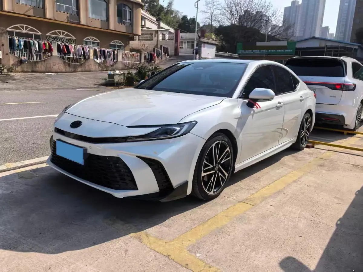 2024 Toyota Camry 2.0L 173HP L4 CVT