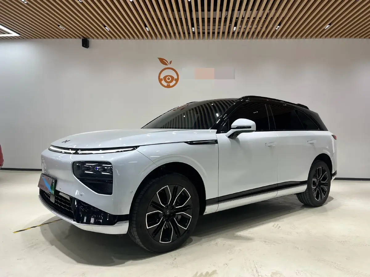 2025 Xpeng G9 BEV 79KWH