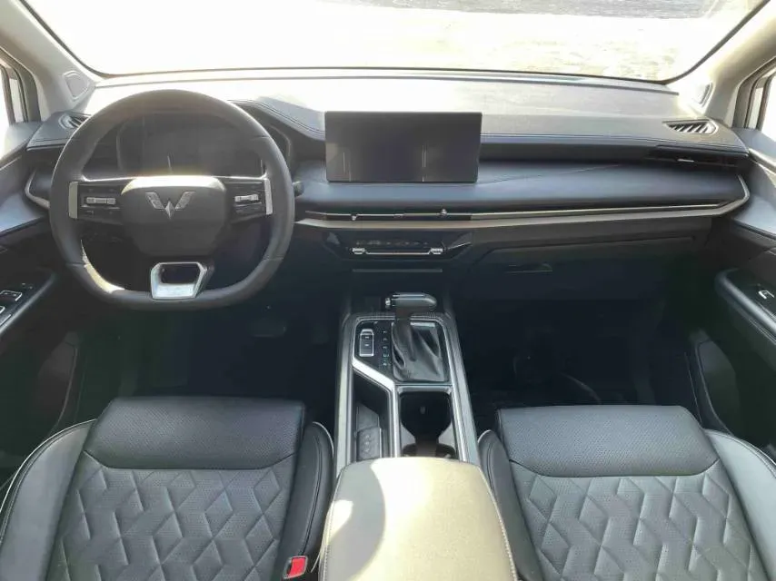 2022 Venucia T60 1.6L 126HP L4 CVT,autocango,china used car exporter,china ev exporter,chinese used car exporter,chinese used ev exporter