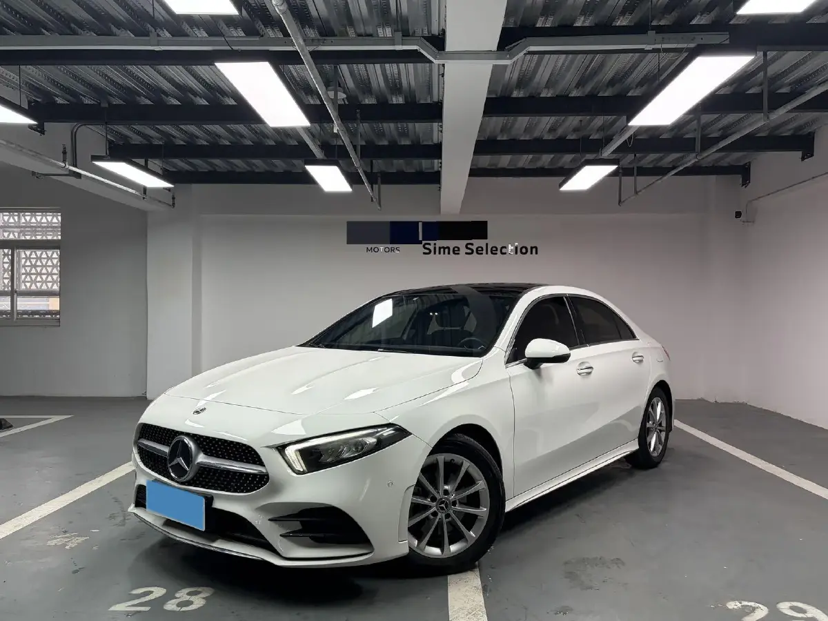 2020 Mercedes-Benz A Class 1.3T 163HP L4 7DCT