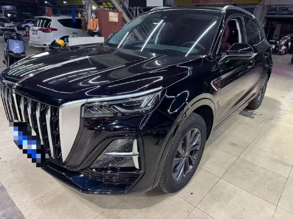 2023 HongQi HS5 2.0T 252HP L4 8AT