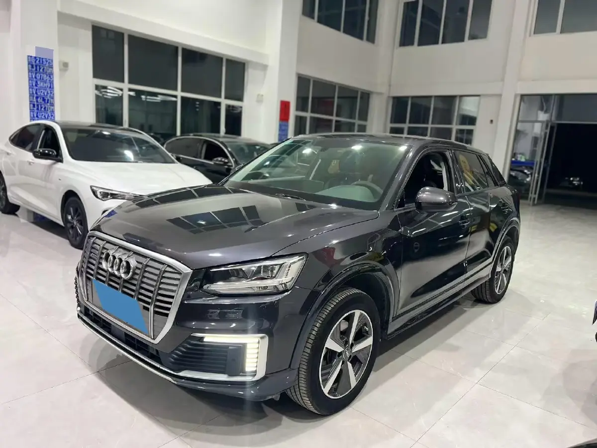 2019 Audi Q2L e-tron BEV 39.7KWH