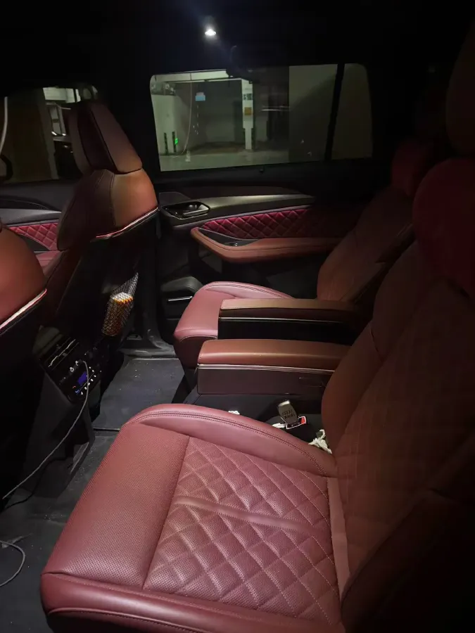 2024 Audi Q6 2.0T 265HP L4 7DCT,autocango,china used car exporter,china ev exporter,chinese used car exporter,chinese used ev exporter