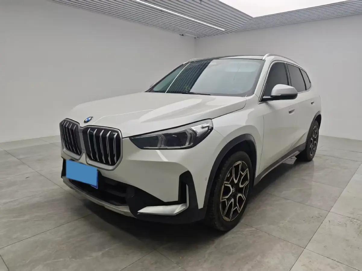 2023 BMW X1 2.0T 204HP L4 7DCT