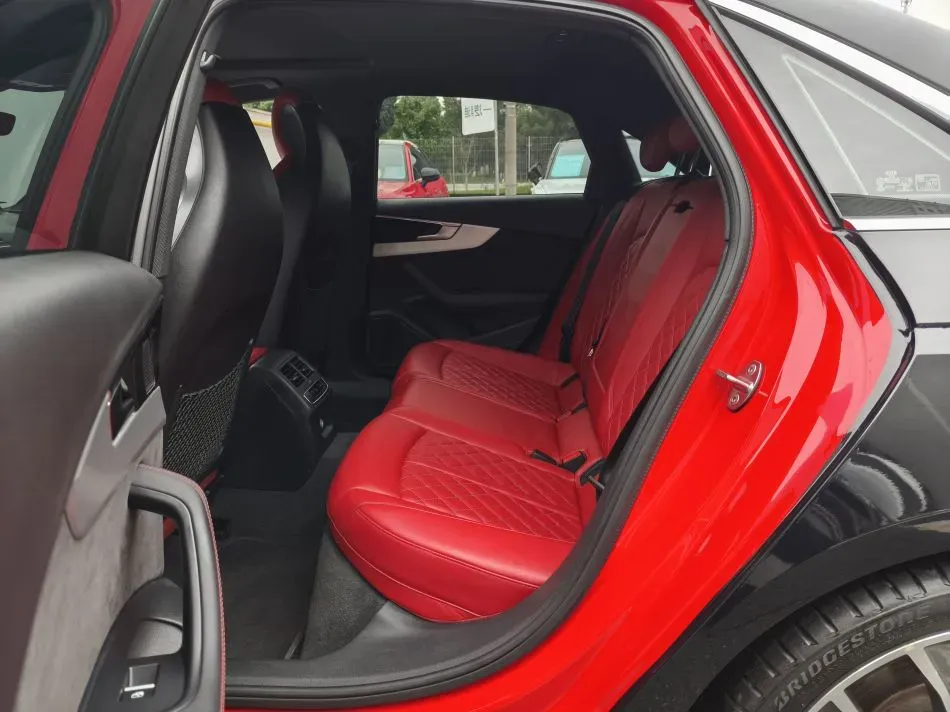 2020 Audi S4 3.0T 354HP V6 8AT,autocango,china used car exporter,china ev exporter,chinese used car exporter,chinese used ev exporter