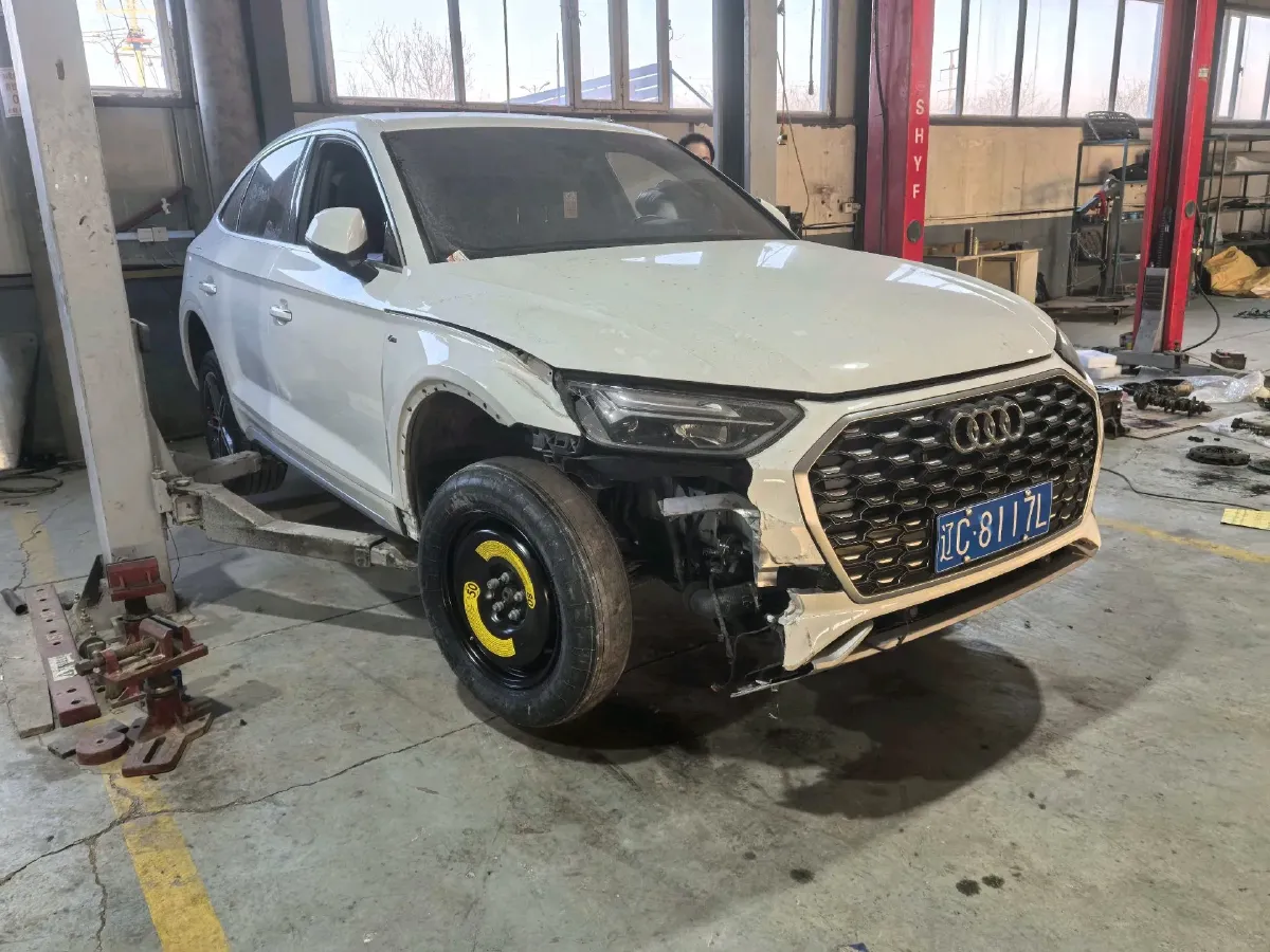 2022 Audi Q5L Sportback 2.0T 190HP L4 7DCT,autocango,china used car exporter,china ev exporter,chinese used car exporter,chinese used ev exporter