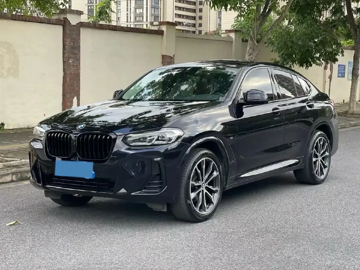 2022 BMW X4 2.0T 245HP L4 8AT