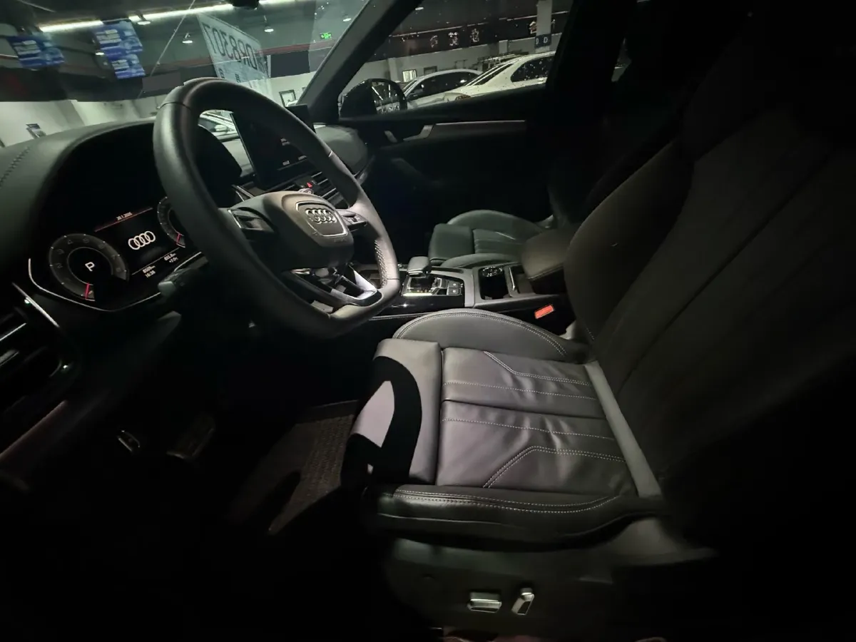 2023 Audi Q5L Sportback 2.0T 190HP L4 7DCT,autocango,china used car exporter,china ev exporter,chinese used car exporter,chinese used ev exporter