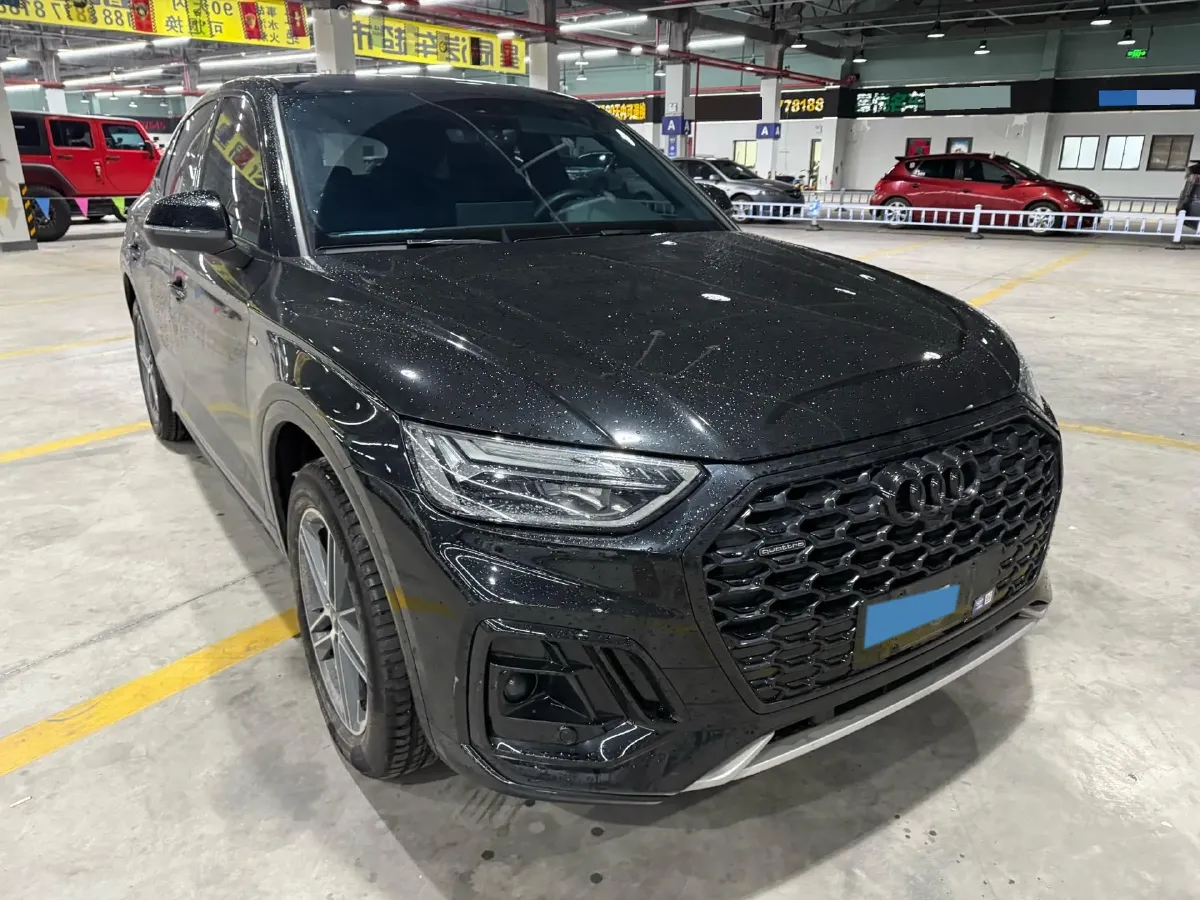 2023 Audi Q5L Sportback 2.0T 190HP L4 7DCT,autocango,china used car exporter,china ev exporter,chinese used car exporter,chinese used ev exporter