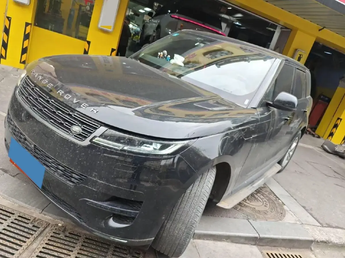 2023 Land Rover Range Rover Sport 3.0T 360HP L6 8AT