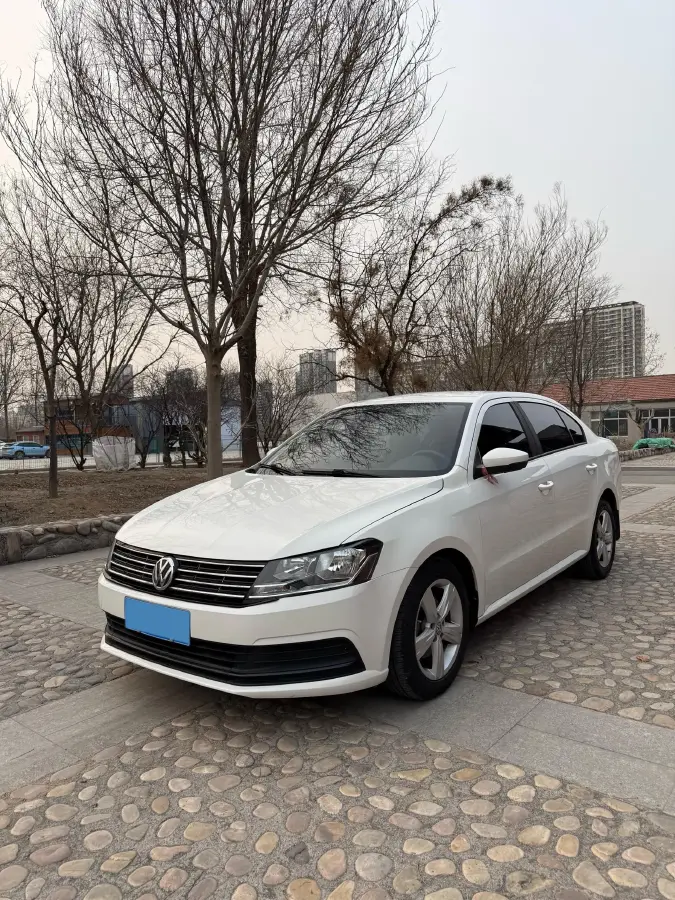 2017 Volkswagen Lavida 1.6L 110HP L4 6AT