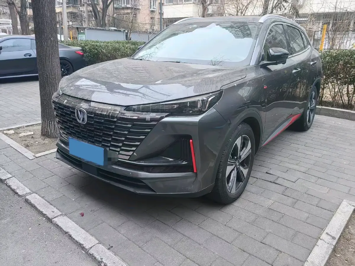 2022 ChangAn UNI-V 1.5T 188HP L4 7DCT