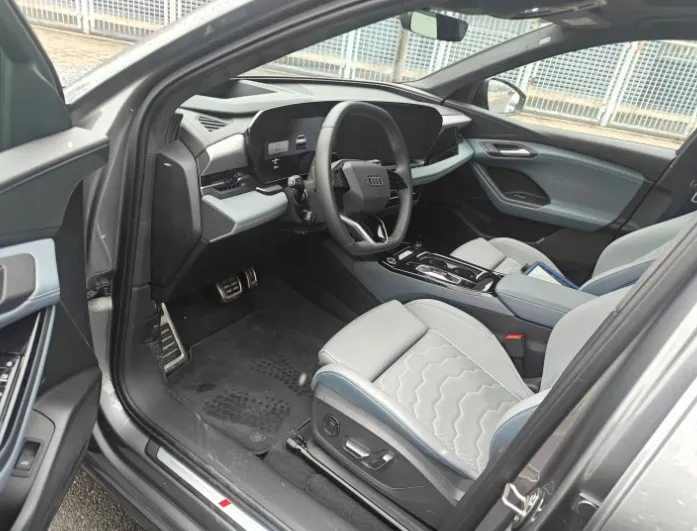 2026 Audi Q6L e-tron BEV,autocango,china used car exporter,china ev exporter,chinese used car exporter,chinese used ev exporter