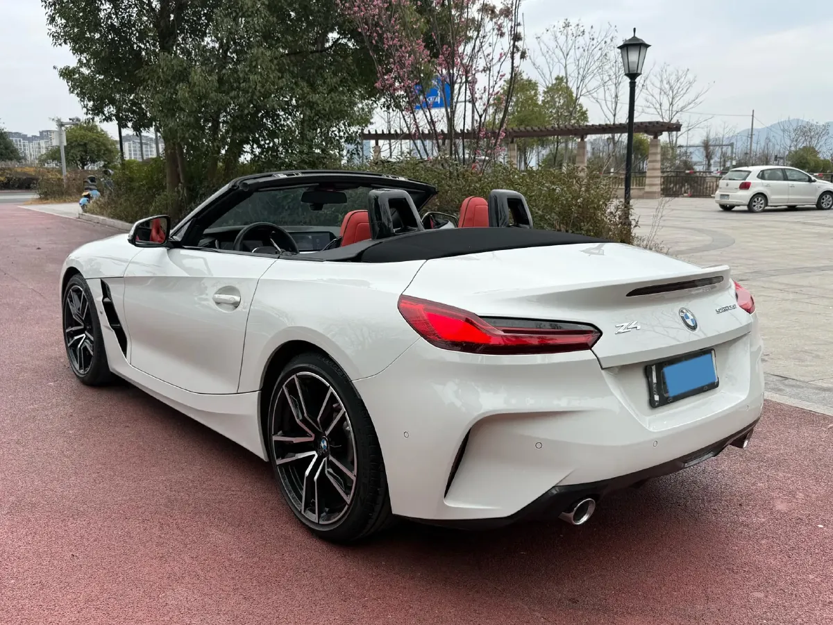2019 BMW Z4 2.0T 197HP L4 8AT,autocango,china used car exporter,china ev exporter,chinese used car exporter,chinese used ev exporter