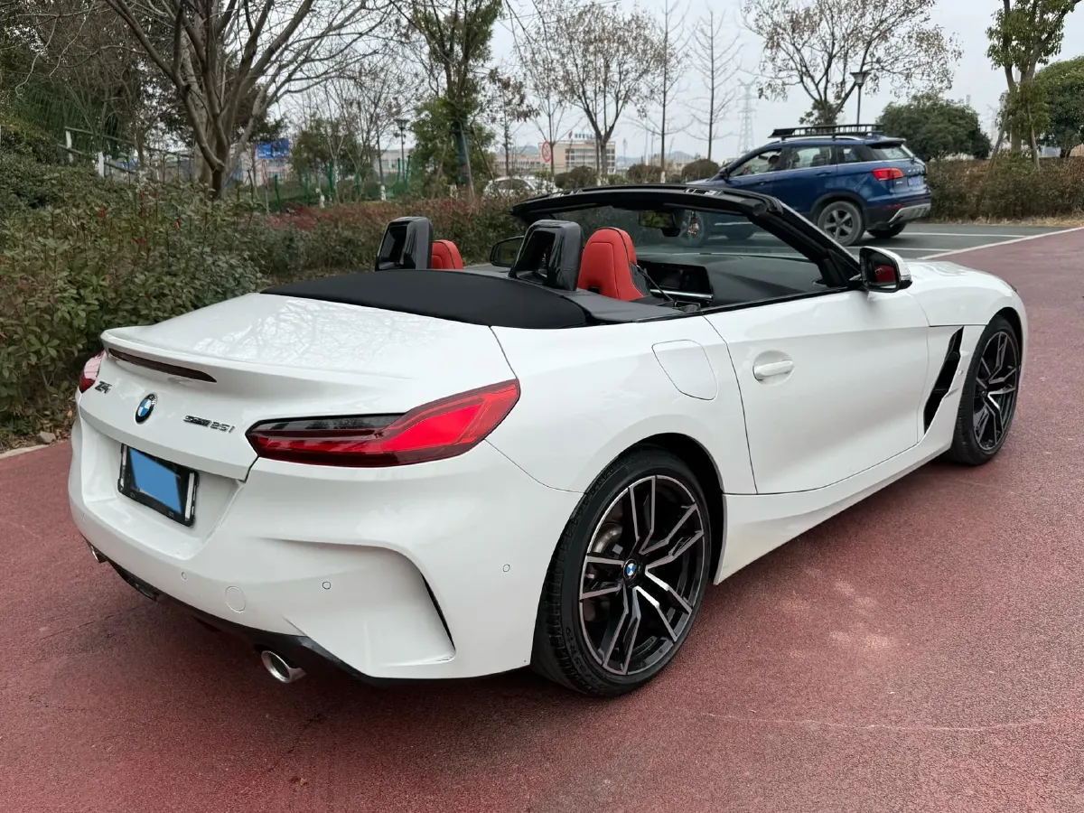 2019 BMW Z4 2.0T 197HP L4 8AT,autocango,china used car exporter,china ev exporter,chinese used car exporter,chinese used ev exporter