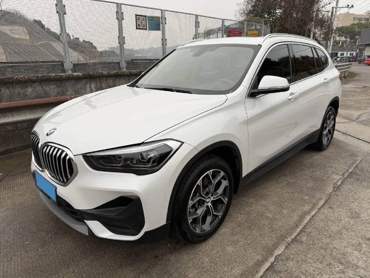 2021 BMW X1 2.0T 192HP L4 7DCT