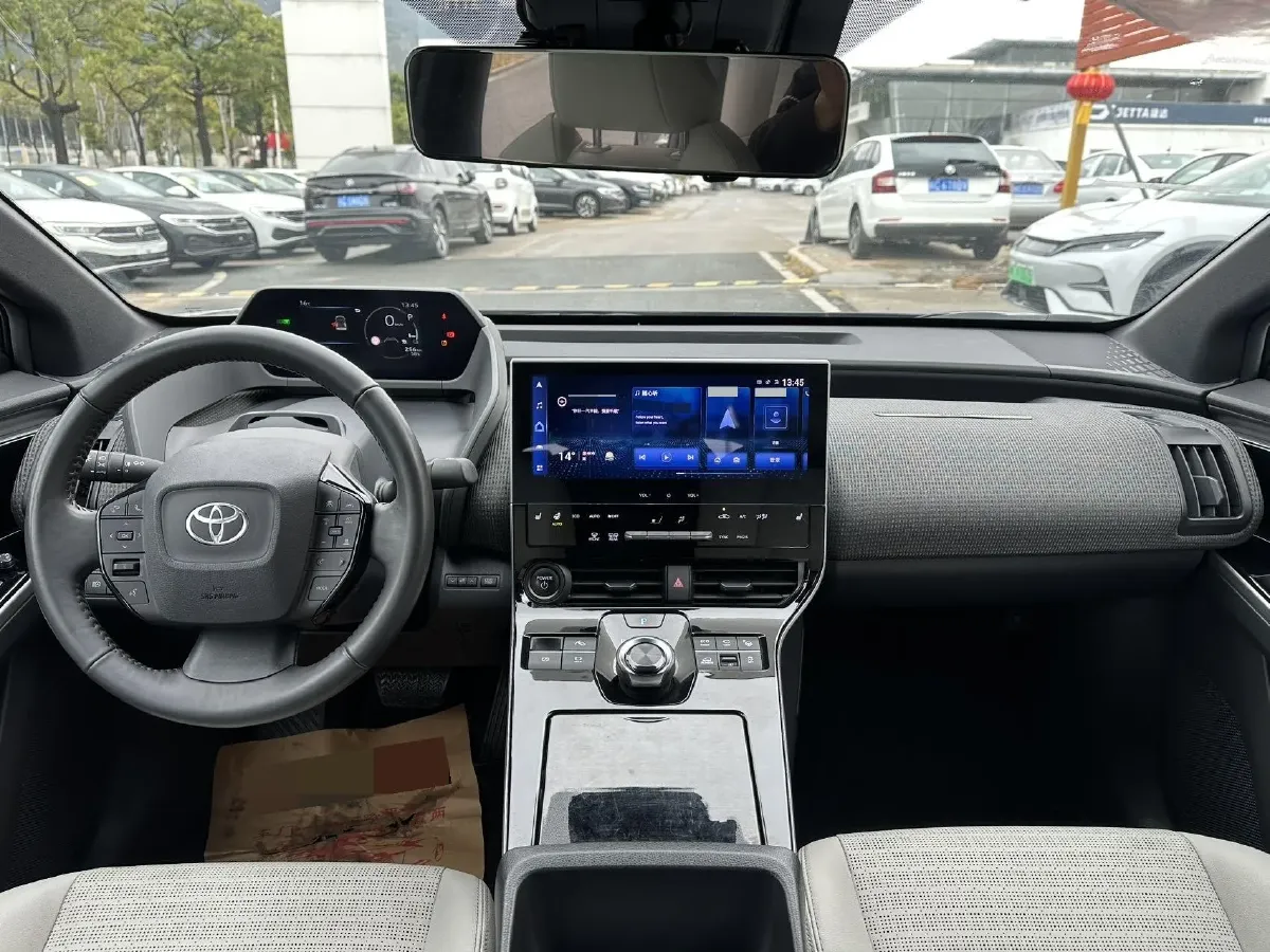 2022 Toyota bZ4X BEV 66.7KWH,autocango,china used car exporter,china ev exporter,chinese used car exporter,chinese used ev exporter