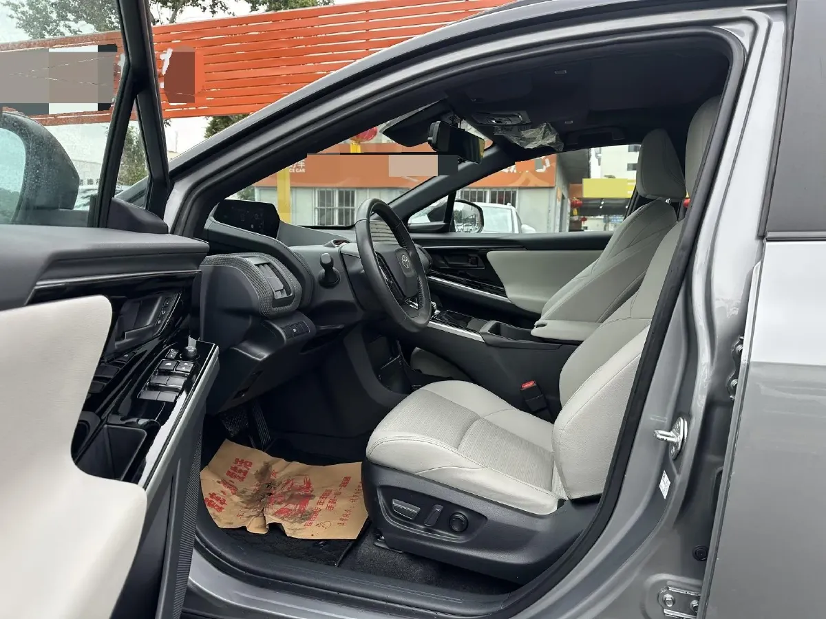 2022 Toyota bZ4X BEV 66.7KWH,autocango,china used car exporter,china ev exporter,chinese used car exporter,chinese used ev exporter