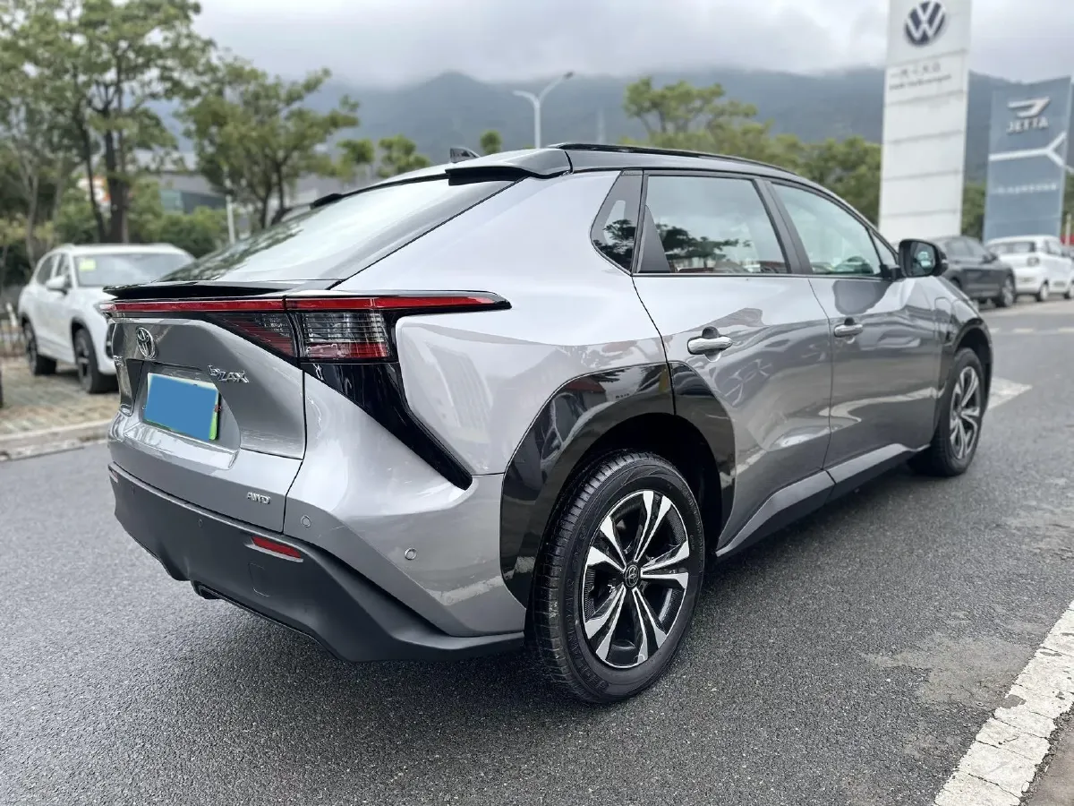 2022 Toyota bZ4X BEV 66.7KWH,autocango,china used car exporter,china ev exporter,chinese used car exporter,chinese used ev exporter