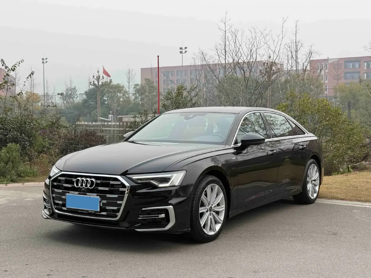 2024 Audi A6L 2.0T 245HP L4 7DCT