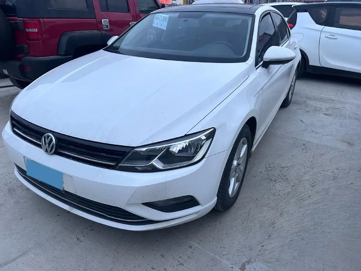 2017 Volkswagen Lamando 1.4T 131HP L4 7DCT