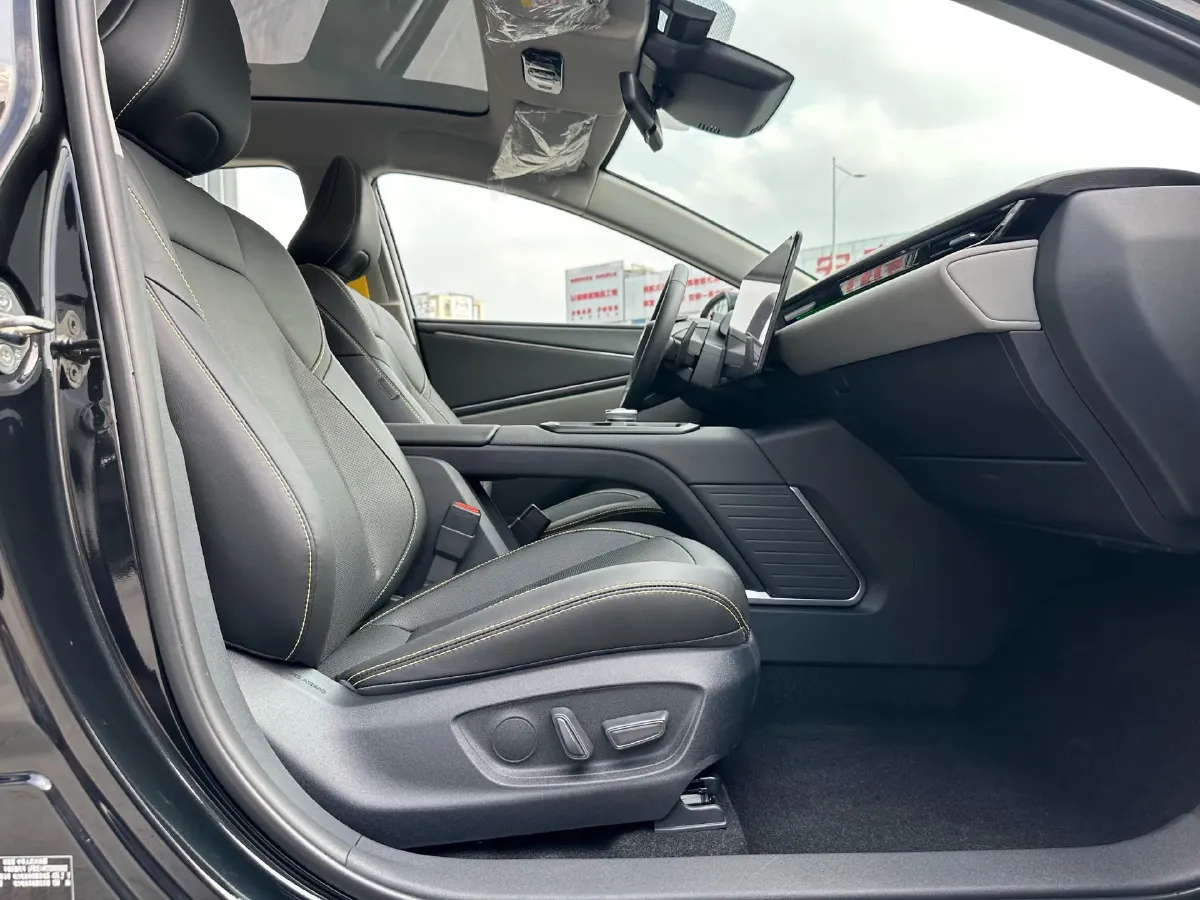 2025 Toyota bZ5 BEV,autocango,china used car exporter,china ev exporter,chinese used car exporter,chinese used ev exporter