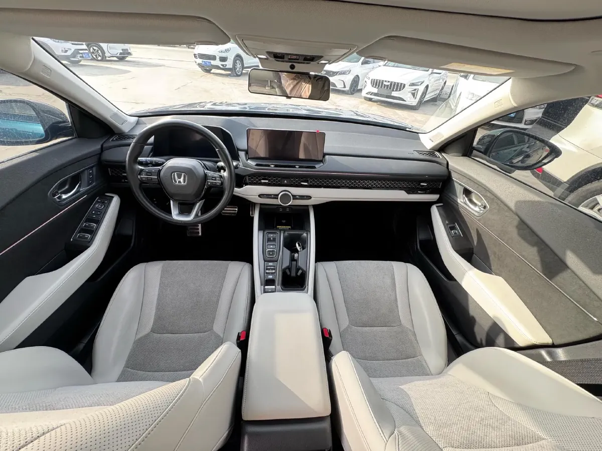 2023 Honda Accord 2.0L 148HP L4 E-CVT PHEV 17.7KWH,autocango,china used car exporter,china ev exporter,chinese used car exporter,chinese used ev exporter