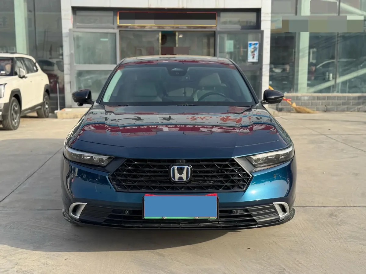 2023 Honda Accord 2.0L 148HP L4 E-CVT PHEV 17.7KWH,autocango,china used car exporter,china ev exporter,chinese used car exporter,chinese used ev exporter