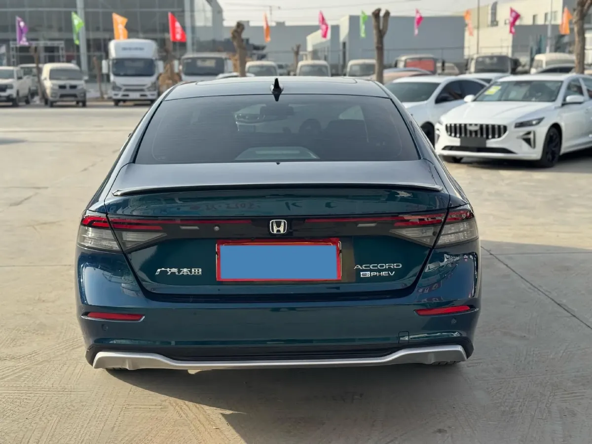 2023 Honda Accord 2.0L 148HP L4 E-CVT PHEV 17.7KWH,autocango,china used car exporter,china ev exporter,chinese used car exporter,chinese used ev exporter