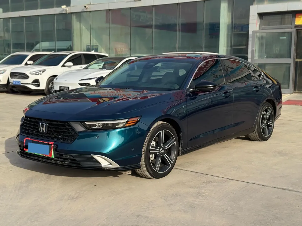 2023 Honda Accord 2.0L 148HP L4 E-CVT PHEV 17.7KWH,autocango,china used car exporter,china ev exporter,chinese used car exporter,chinese used ev exporter