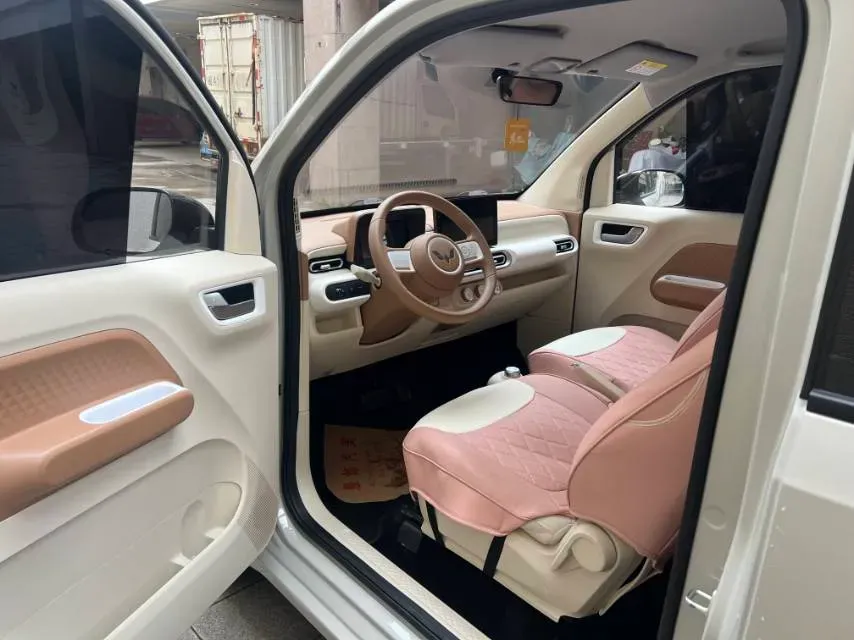 2024 WuLing HongGuang MINI EV BEV 17.3KWH,autocango,china used car exporter,china ev exporter,chinese used car exporter,chinese used ev exporter