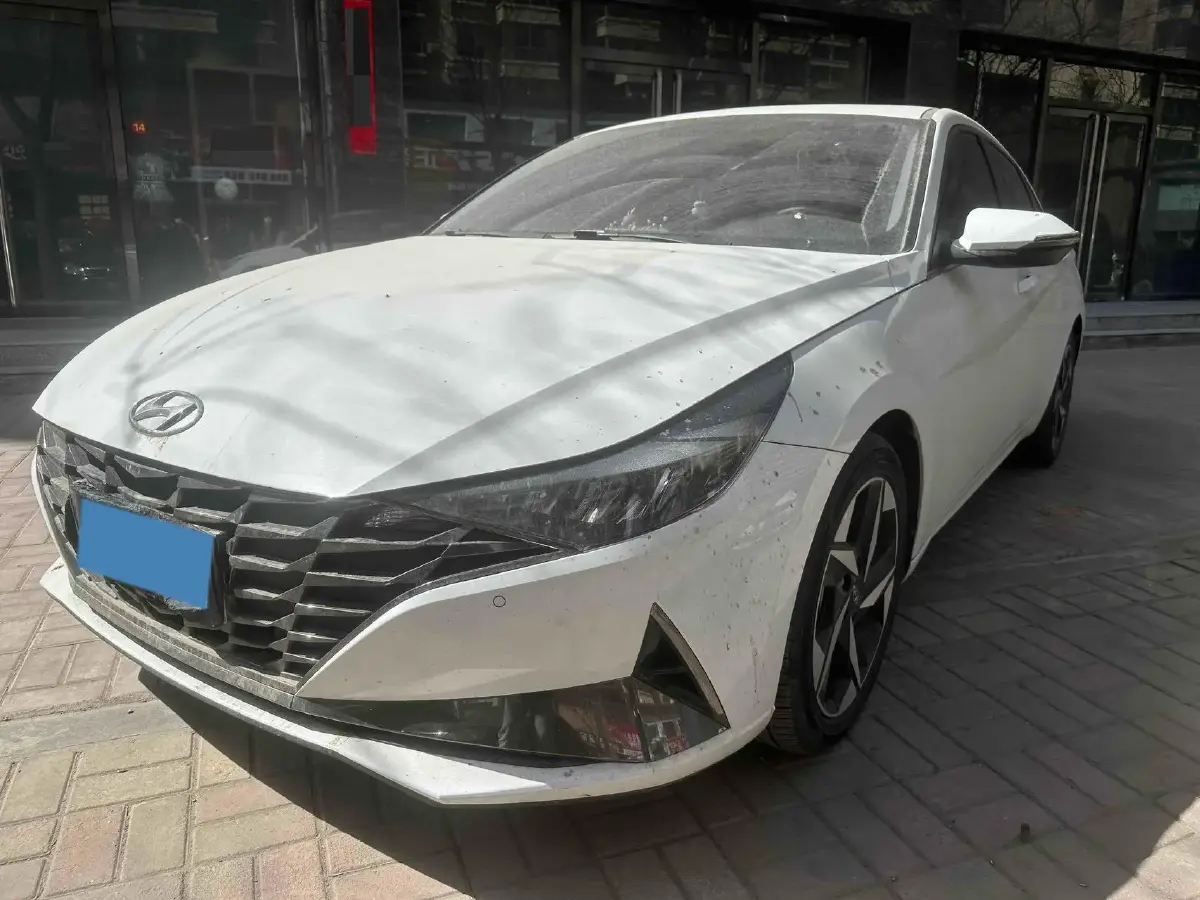 2023 Hyundai Elantra 1.5L 115HP L4 CVT