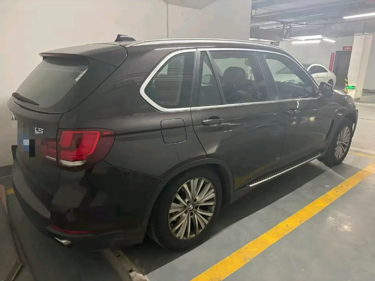 2014 BMW 5 Series GT 3.0T 306HP L6 8AT,autocango,china used car exporter,china ev exporter,chinese used car exporter,chinese used ev exporter