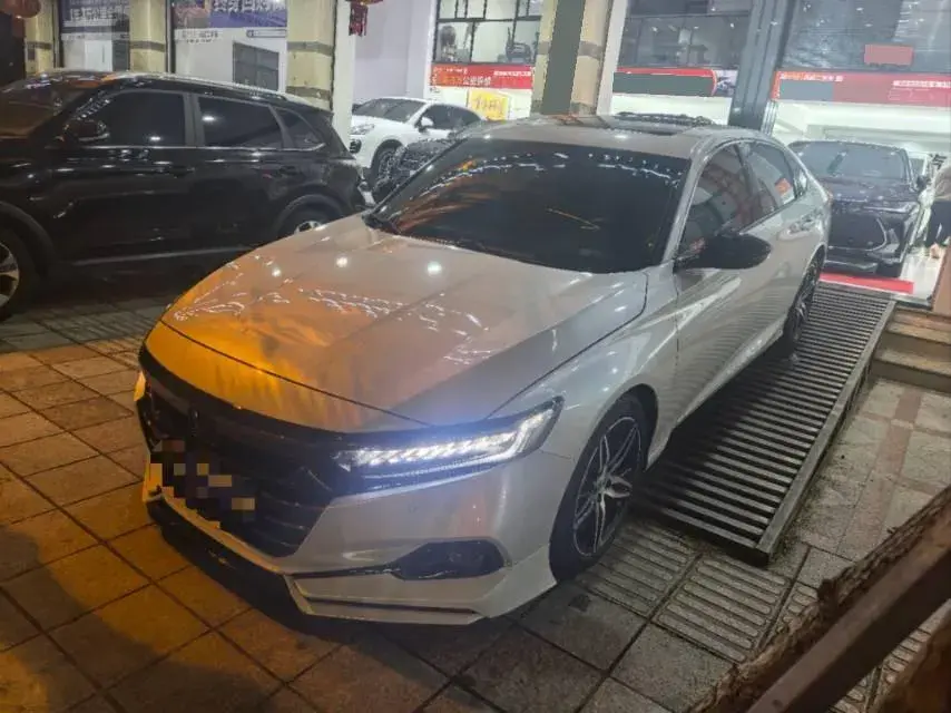 2022 Honda Accord 1.5T 194HP L4 CVT