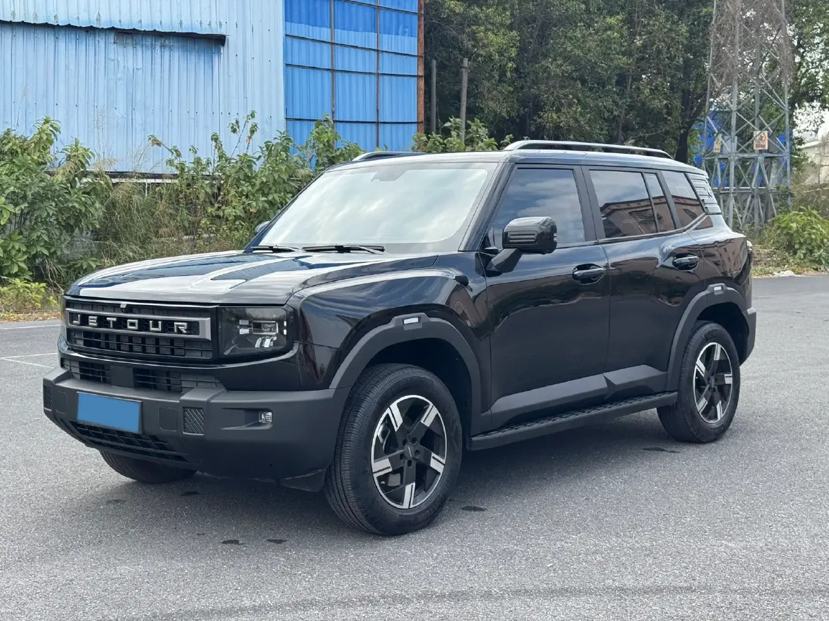 2025 Jetour DASHING 1.5T 184HP L4 7DCT