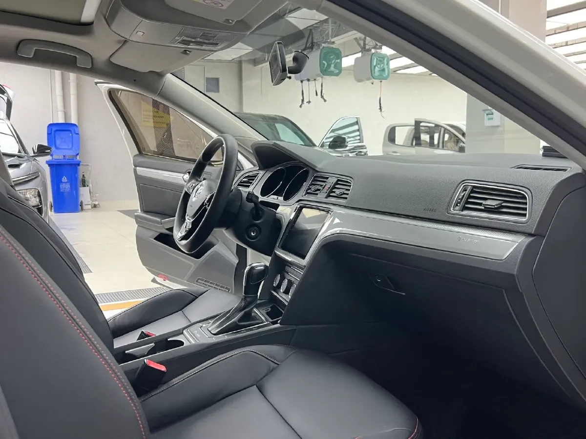 2018 Volkswagen Lamando 1.4T 131HP L4 7DCT,autocango,china used car exporter,china ev exporter,chinese used car exporter,chinese used ev exporter