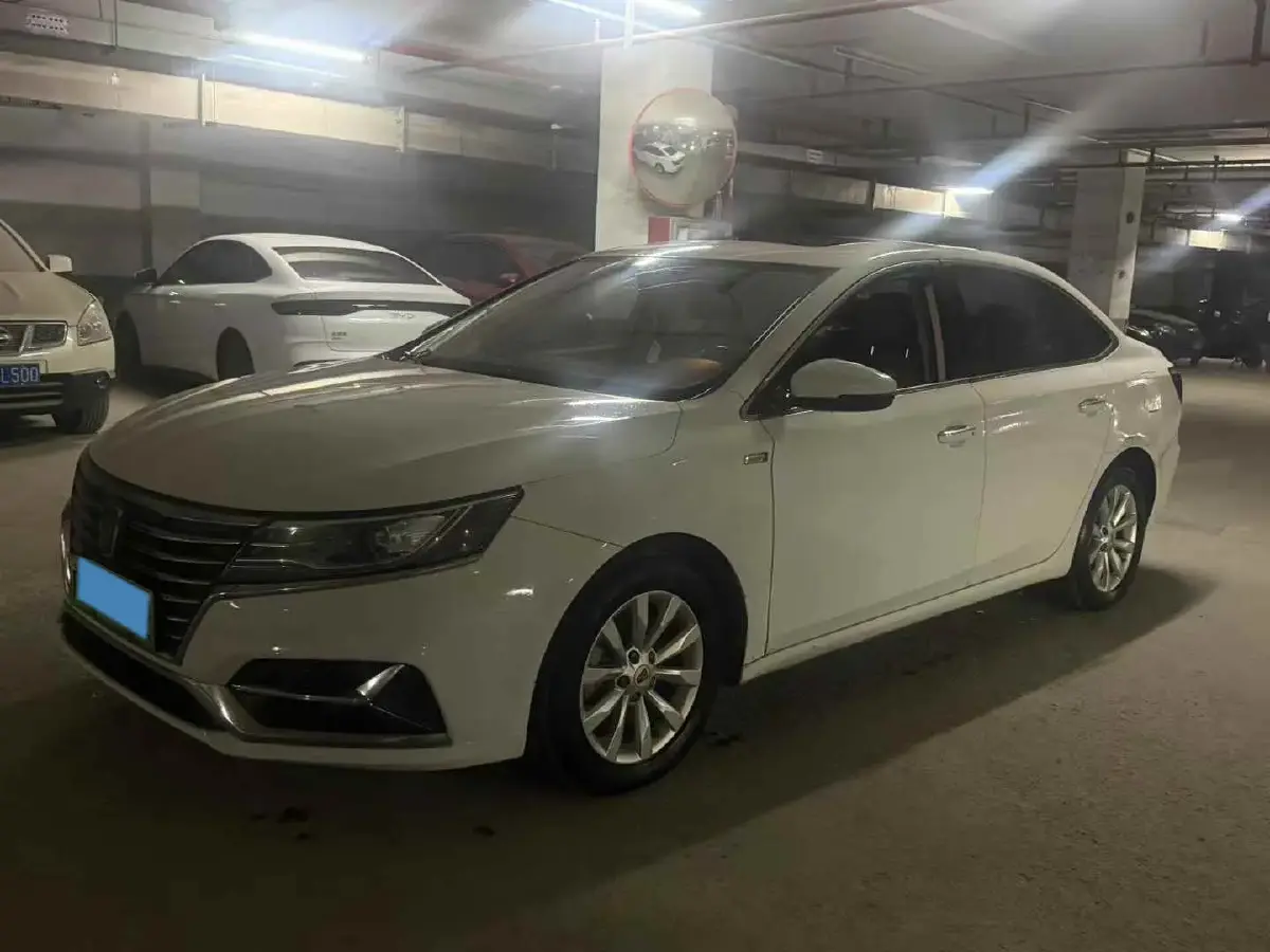 2017 Roewe i6 1.0T 125HP L3 2AT PHEV