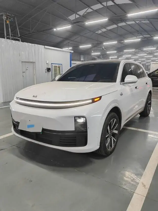 2023 Li L7 Range Extended 154HP REEV 40.9KWH