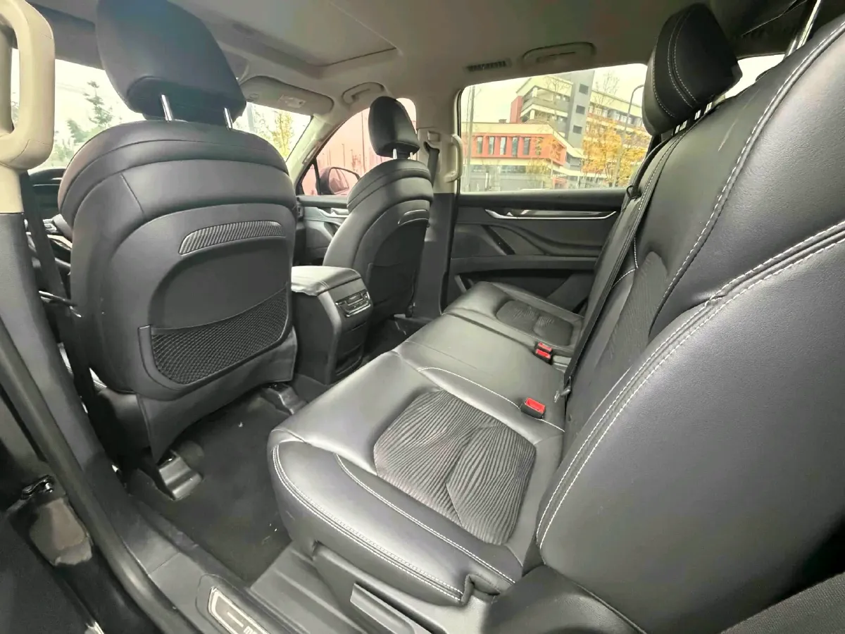 2017 MAXUS D90 2.0T 224HP L4 6AT,autocango,china used car exporter,china ev exporter,chinese used car exporter,chinese used ev exporter