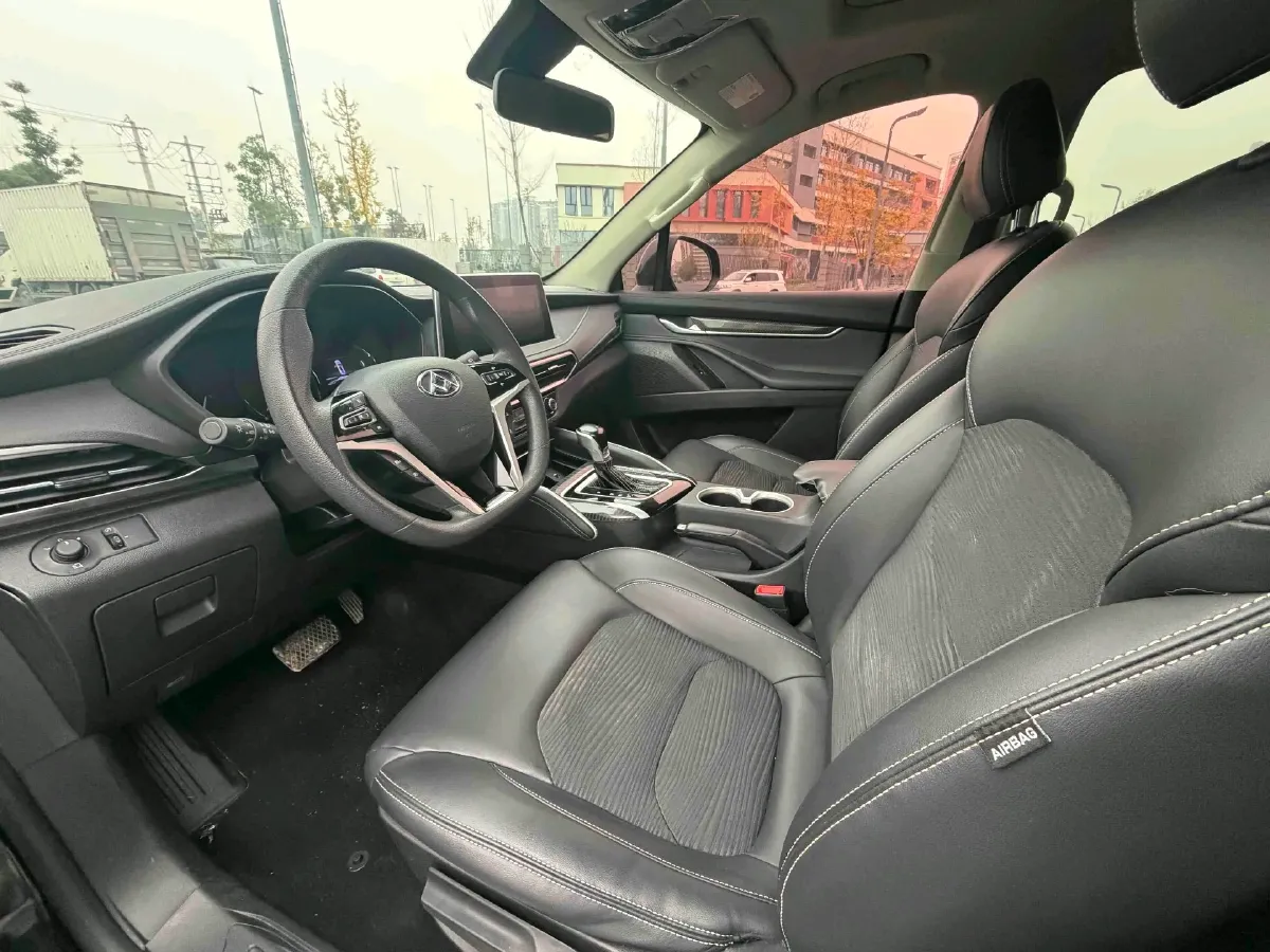 2017 MAXUS D90 2.0T 224HP L4 6AT,autocango,china used car exporter,china ev exporter,chinese used car exporter,chinese used ev exporter