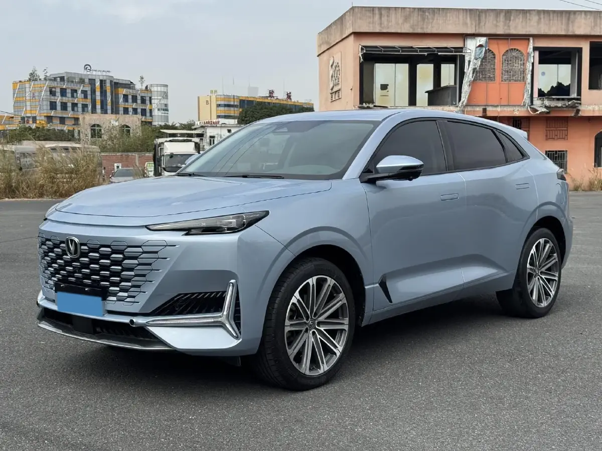 2021 ChangAn UNI-K 2.0T 233HP L4 8AT