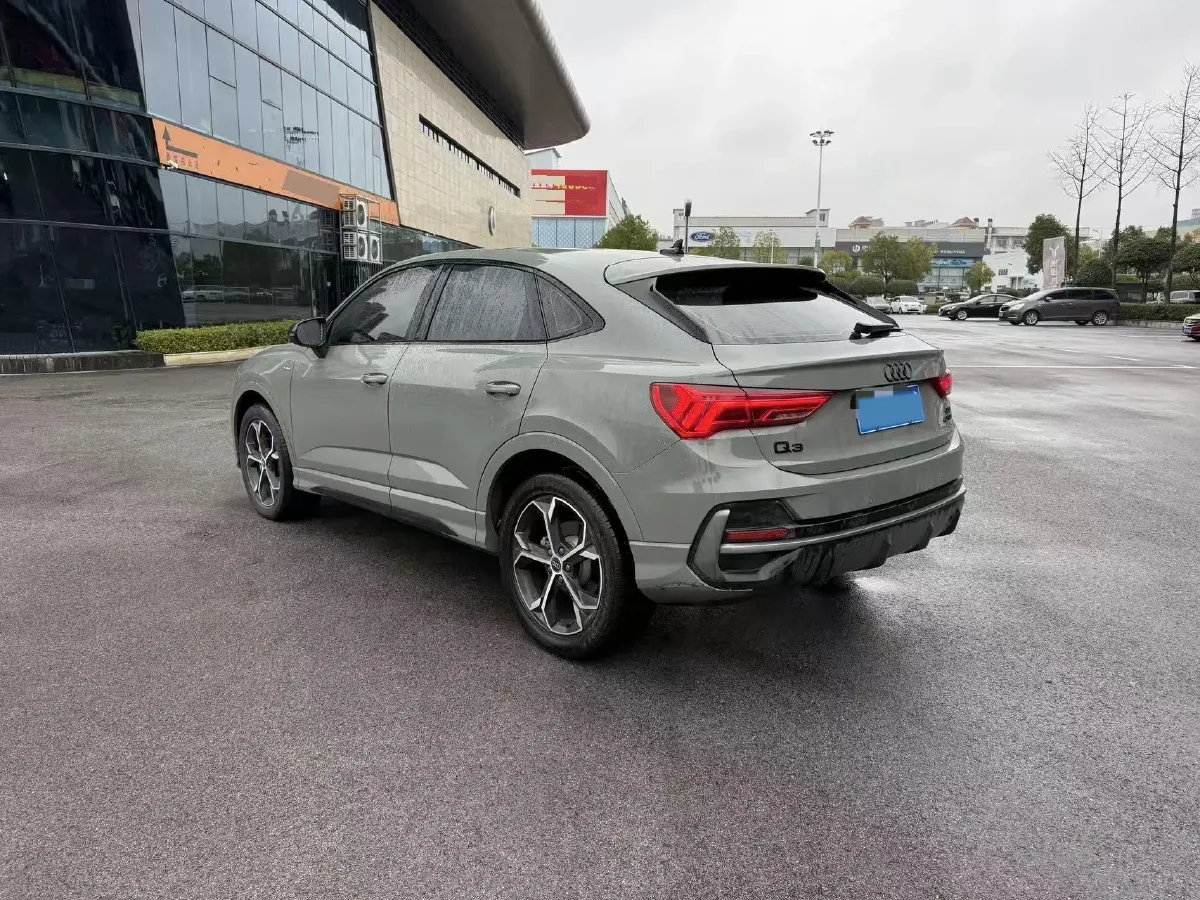 2024 Audi Q3 Sportback 2.0T 186HP L4 7DCT,autocango,china used car exporter,china ev exporter,chinese used car exporter,chinese used ev exporter