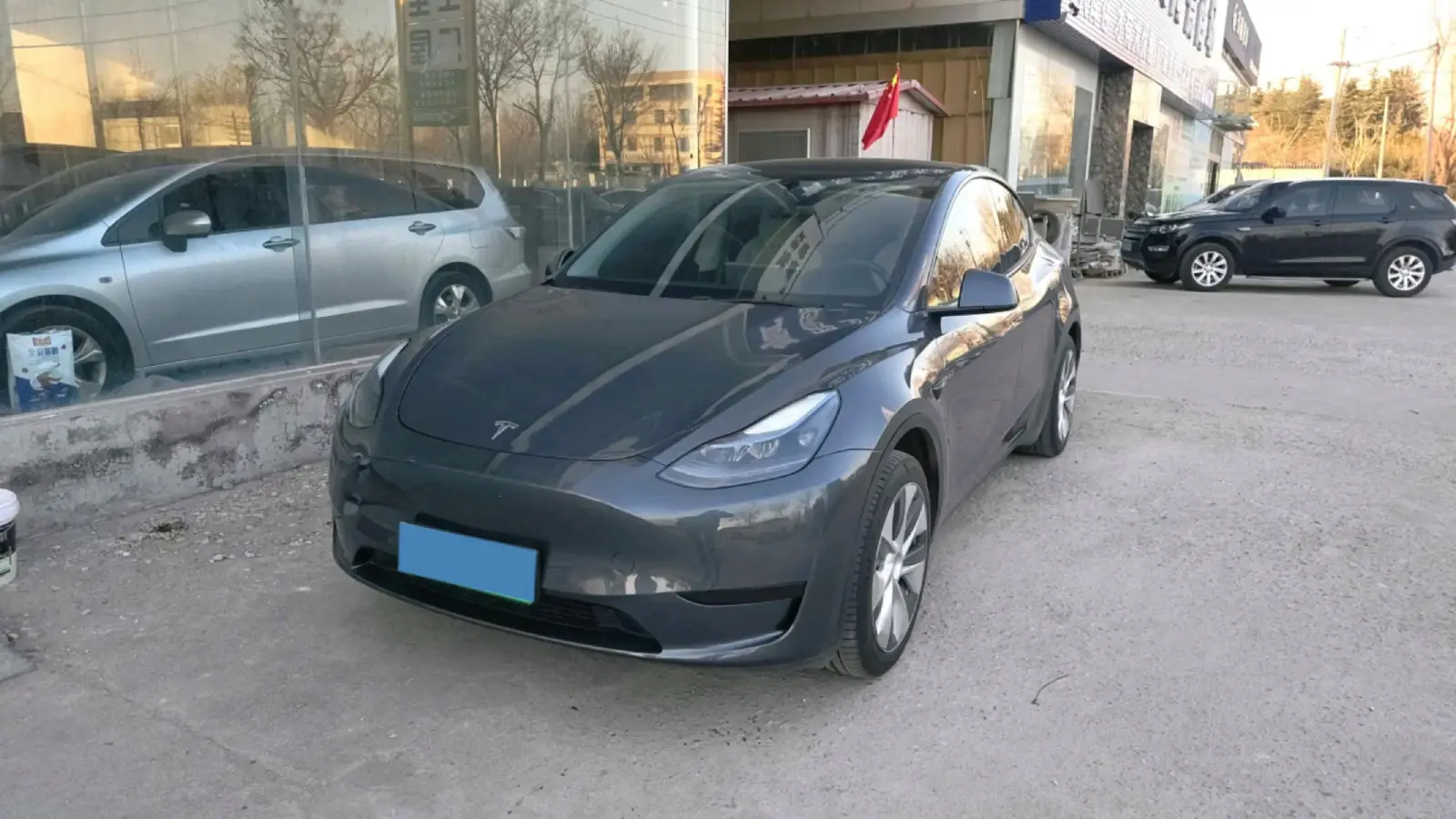 2022 Tesla Model Y BEV 60KWH