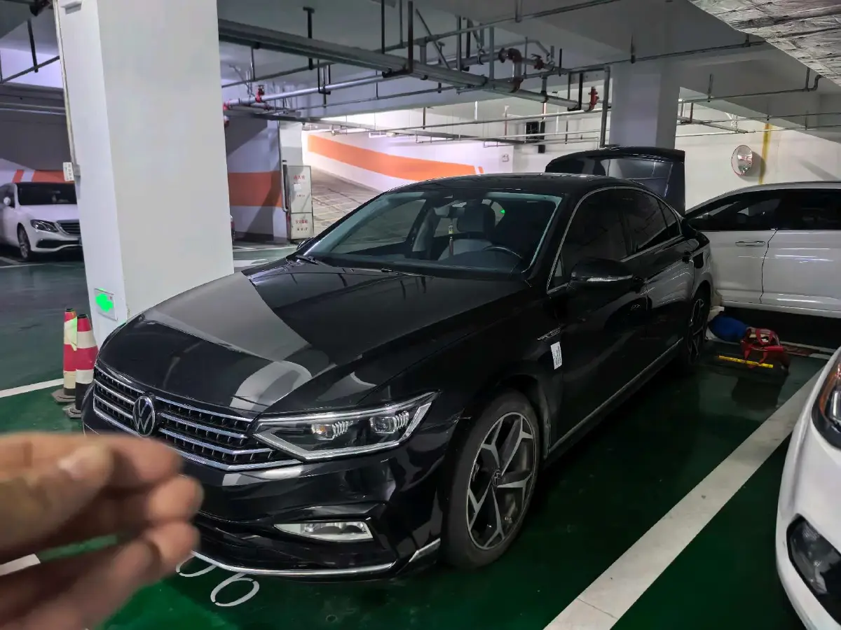 2023 Volkswagen Magotan 2.0T 186HP L4 7DCT