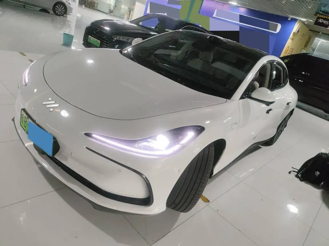 2024 IM L6 BEV 75KWH