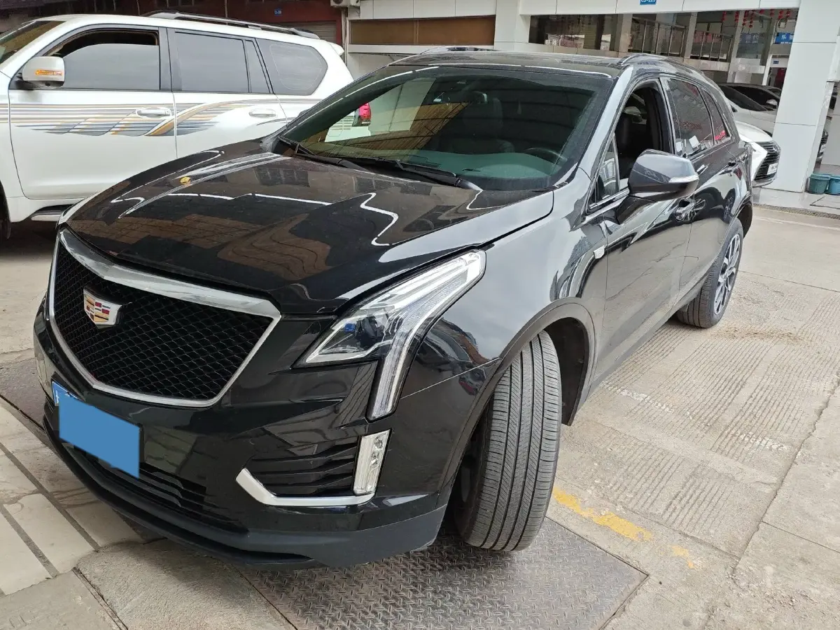 2022 Cadillac XT5 2.0T 237HP L4 9AT
